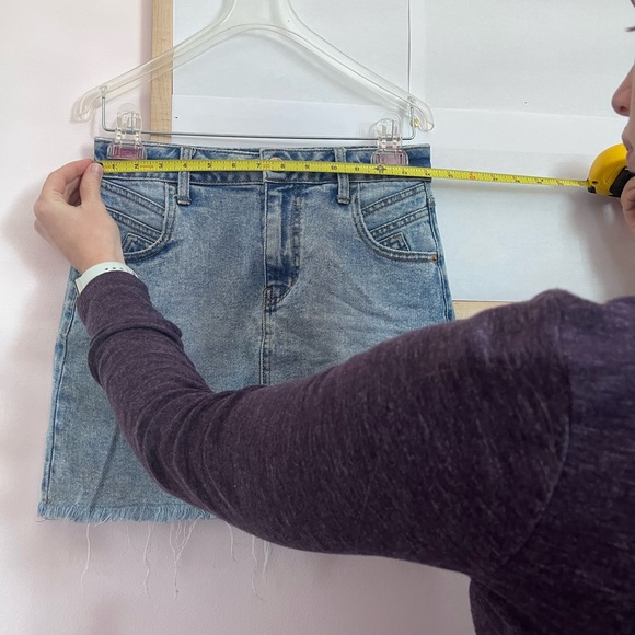 Wild Fable Light Wash Denim Mini Skirt, women's size 2 - Picture 4 of 6